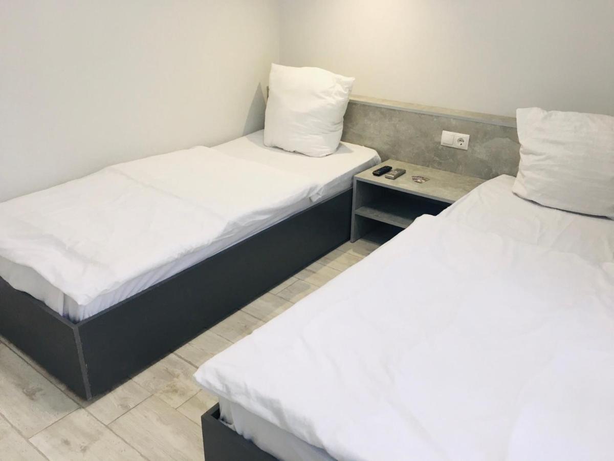 Welcome Apartments В Центре Uzjhorod Exteriör bild