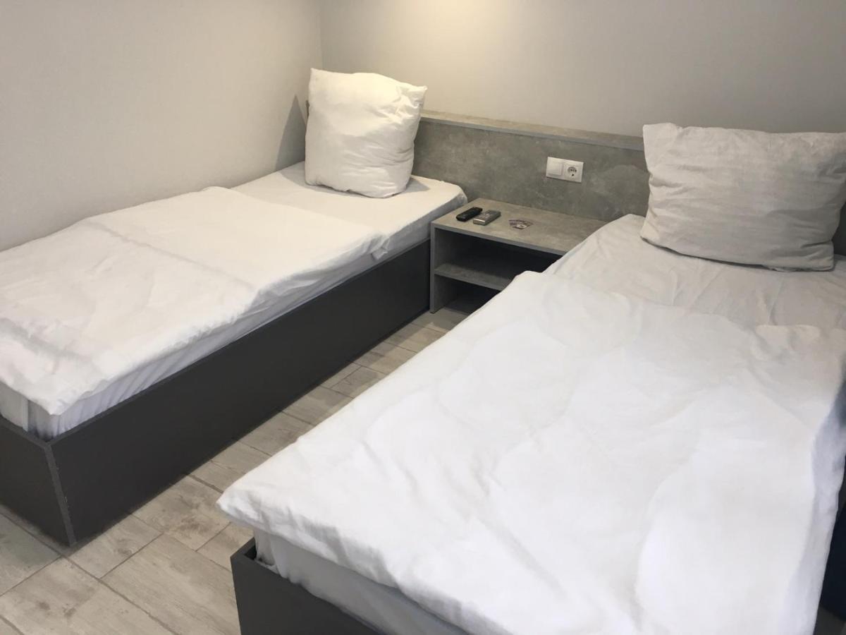 Welcome Apartments В Центре Uzjhorod Exteriör bild