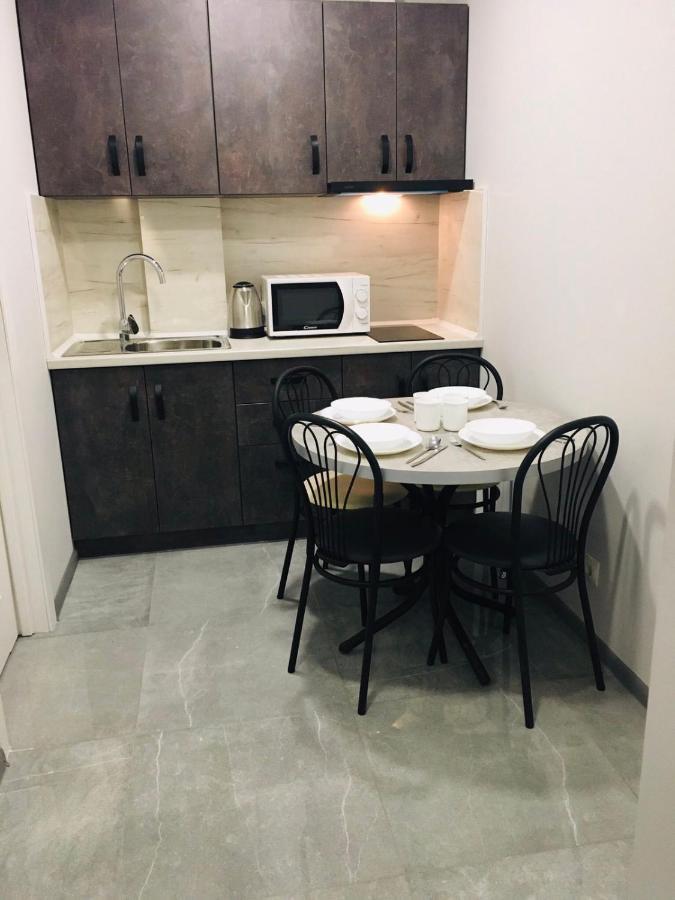 Welcome Apartments В Центре Uzjhorod Exteriör bild