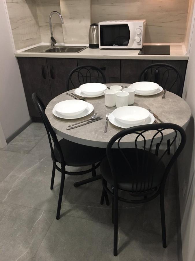 Welcome Apartments В Центре Uzjhorod Exteriör bild